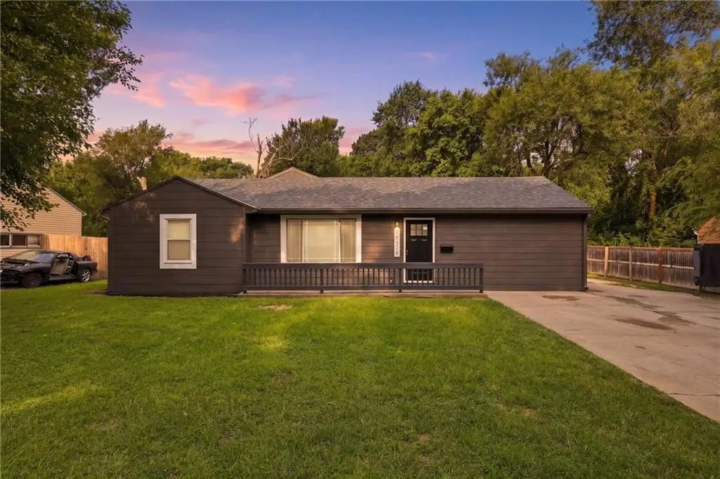 10518 Palmer Avenue, Kansas City
