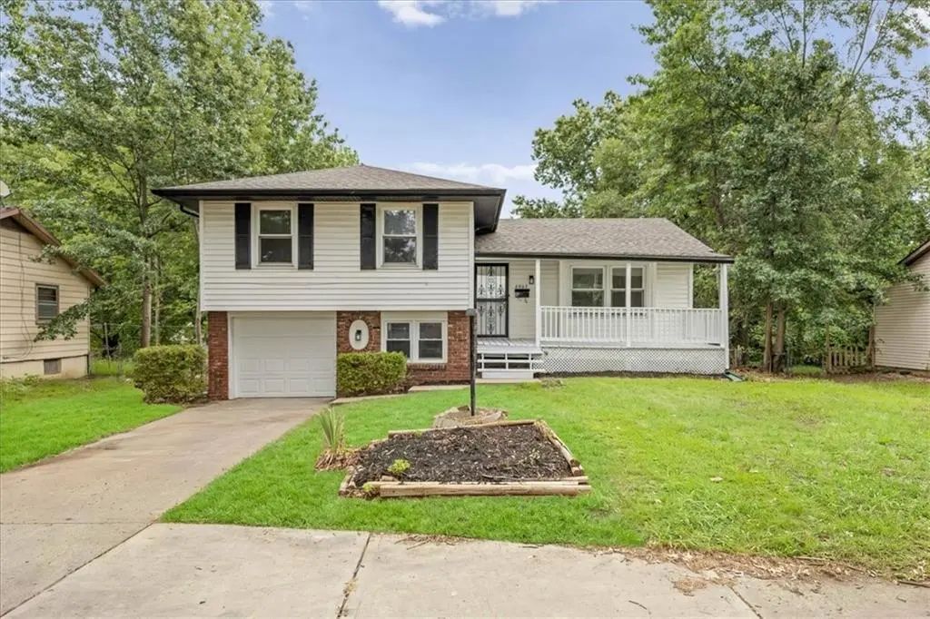 8907 Blue Ridge Boulevard, Kansas City