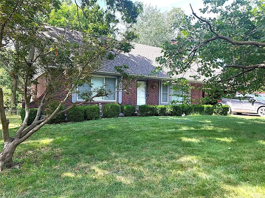 1705 Nw Willow Circle, Blue Springs
