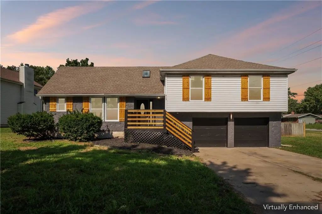 913 Nw 37th Street, Blue Springs