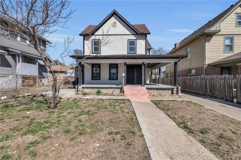 5208 E 8th Street, Kansas City