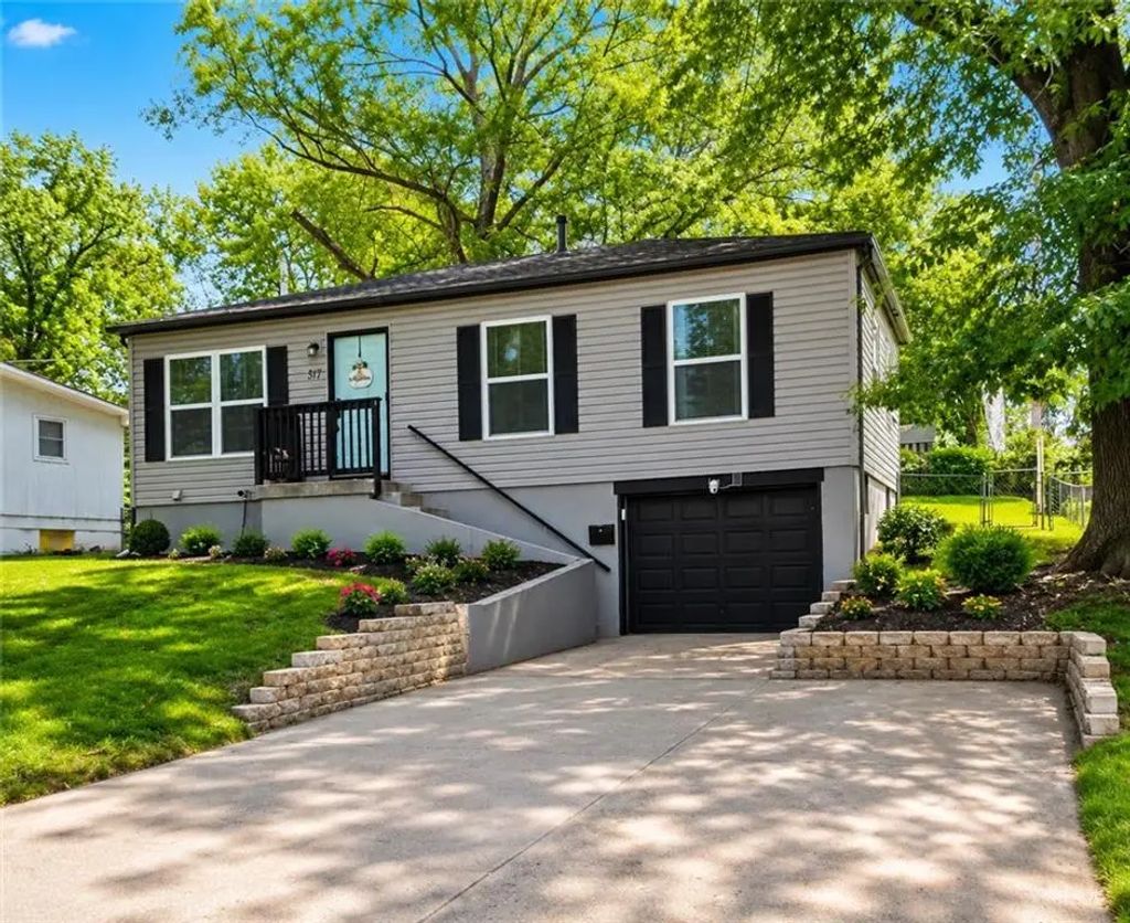 317 N Cochise Drive, Independence