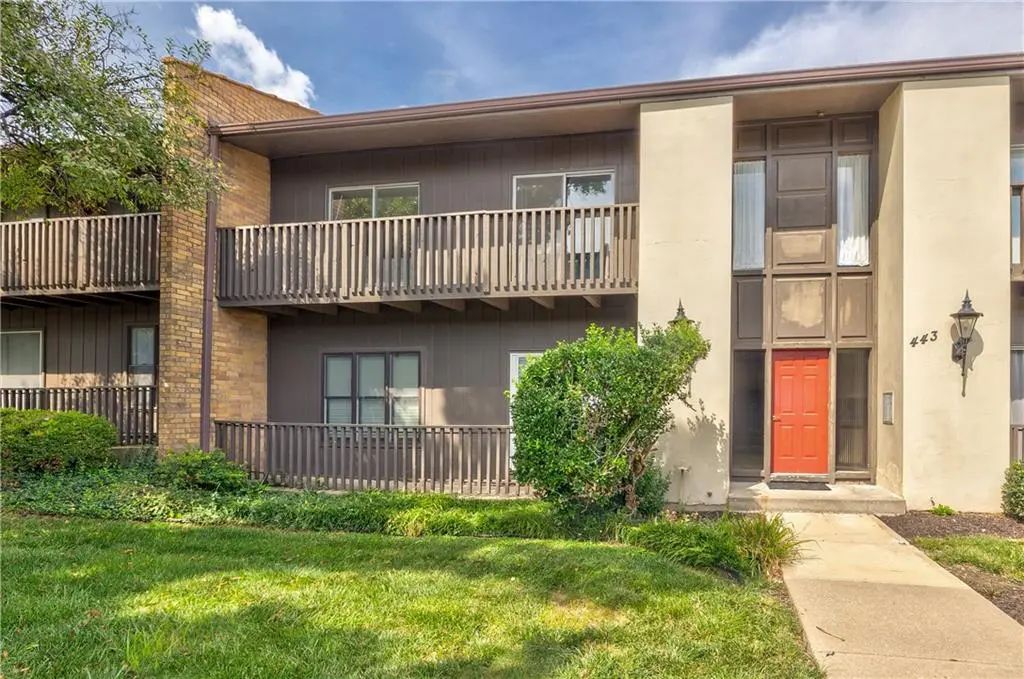 443 W 104 Street C, Kansas City