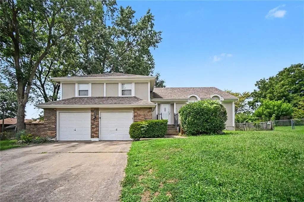 11901 E 54th Terrace, Kansas City