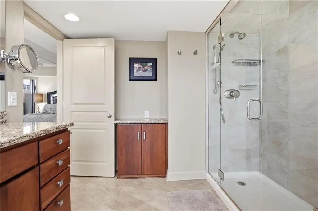 600 E Admiral #1408 Boulevard 1408, Kansas City