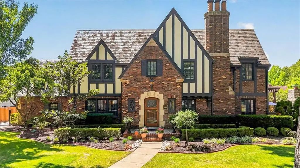 845 W 52nd Terrace, Kansas City