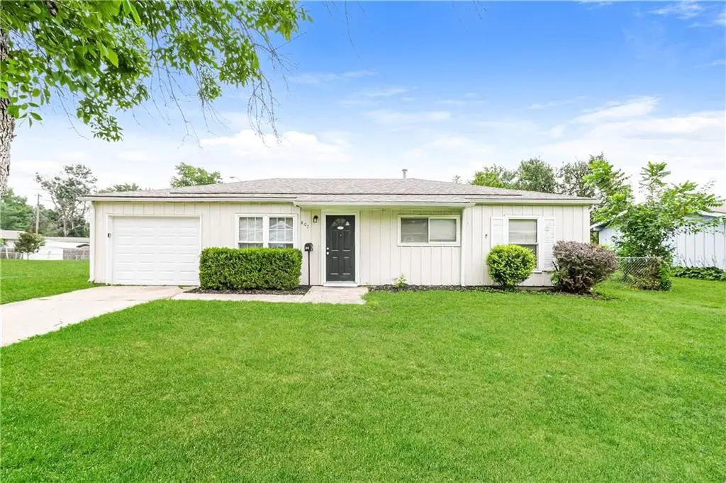 807 N Ponca Drive, Independence