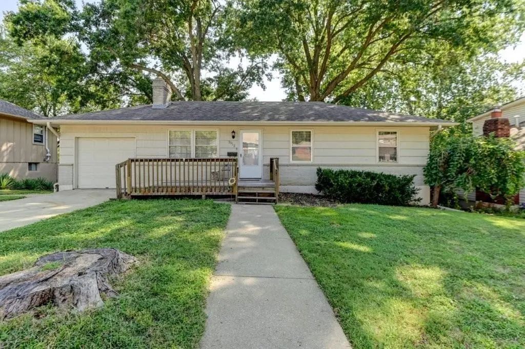 3913 S Milton Drive, Independence