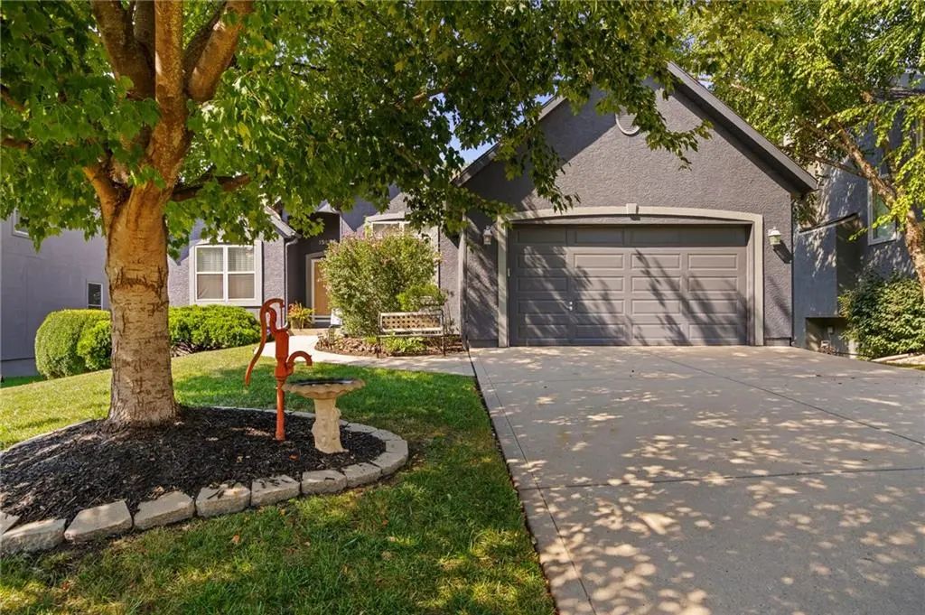 15924 W 160th Terrace, Olathe