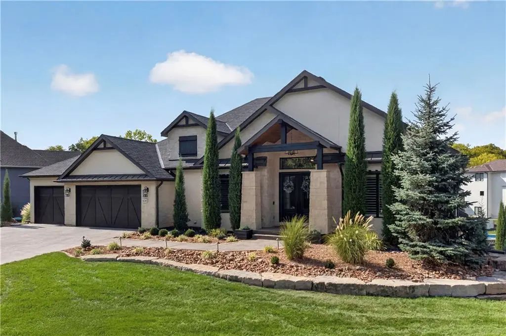 404 South Shore Drive, Lake Winnebago
