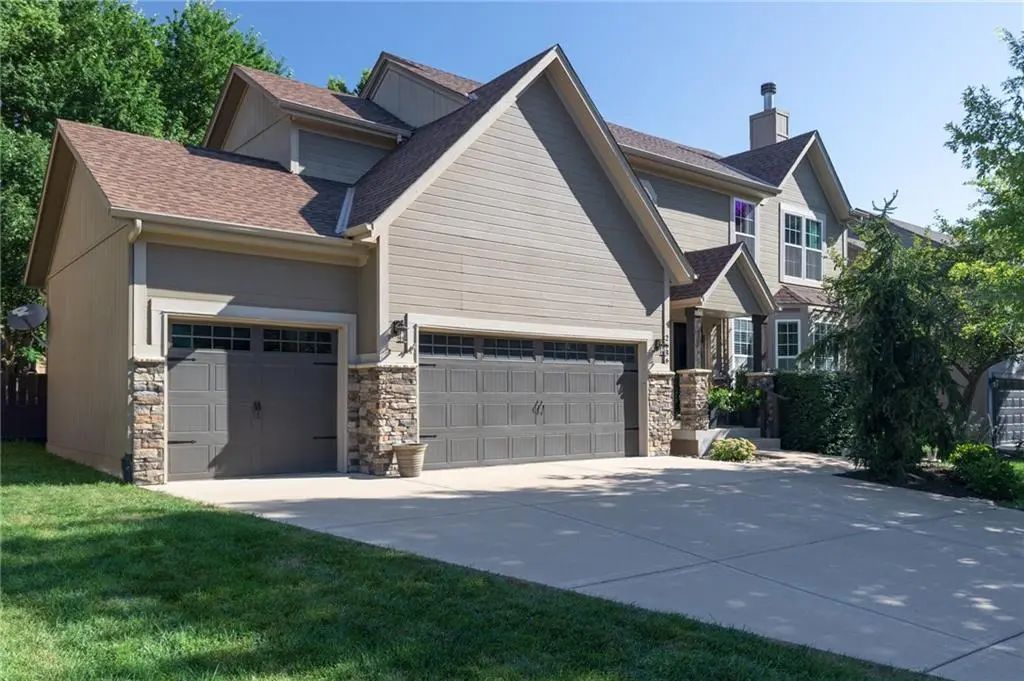 2636 W Whitney Street, Olathe