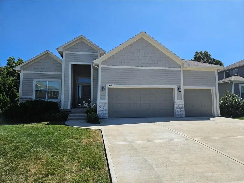 16807 S Durango Street, Olathe