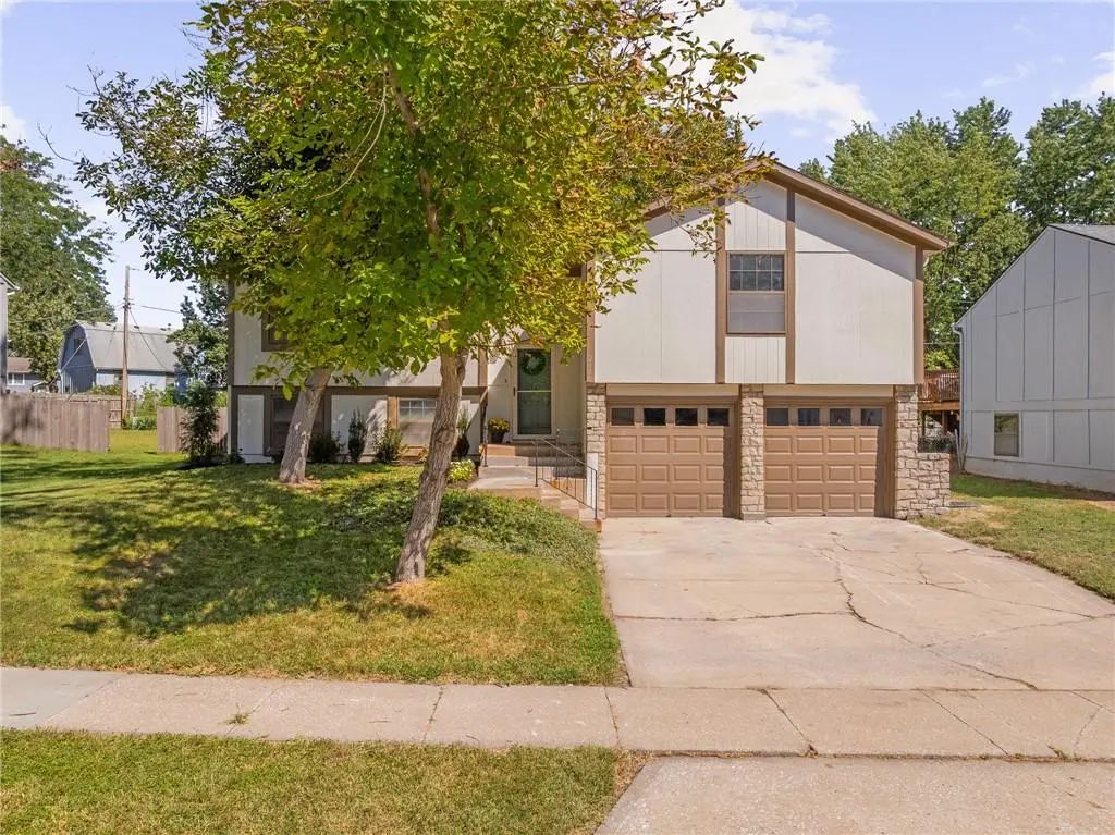 2116 E Mohawk Drive, Olathe
