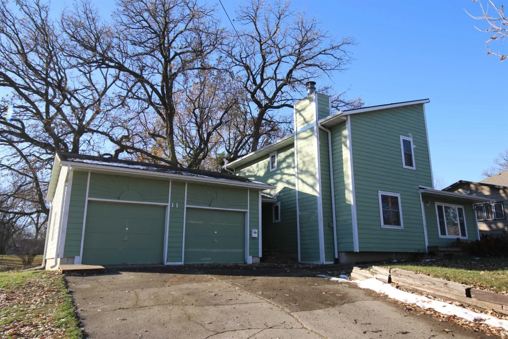 117 21st St, Spirit Lake