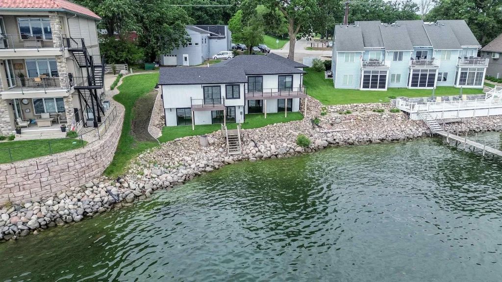 1102 Highway 71 S, Okoboji