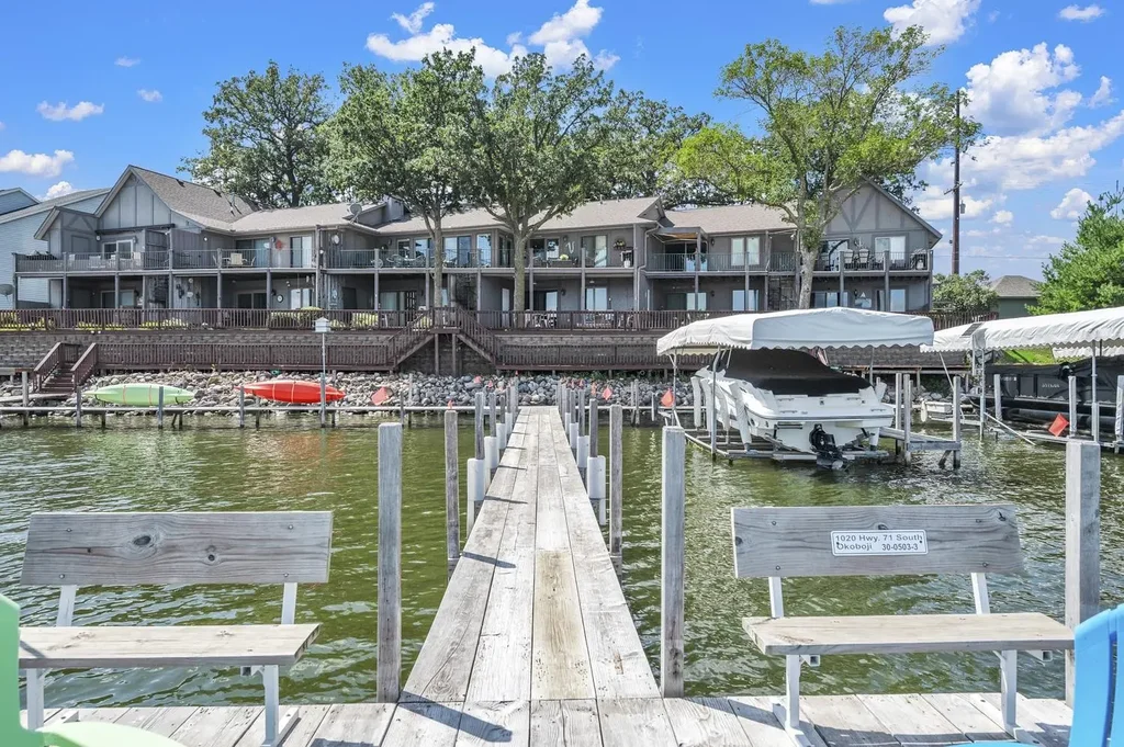 1020 Hwy 71 S 10, Okoboji