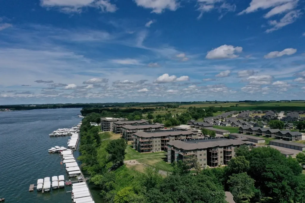 455 240th Avenue 307, Arnolds Park