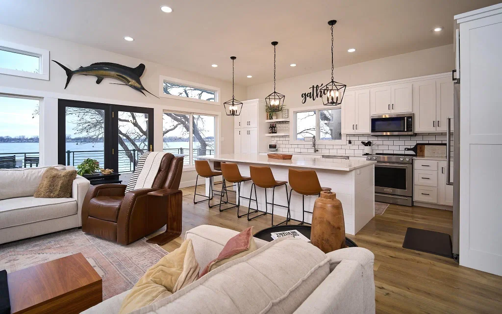 24340 182nd Street, Spirit Lake