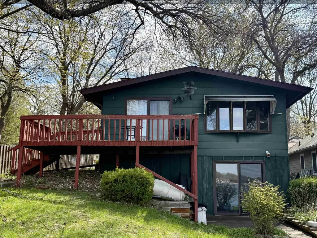 21189 4th Lane, Spirit Lake