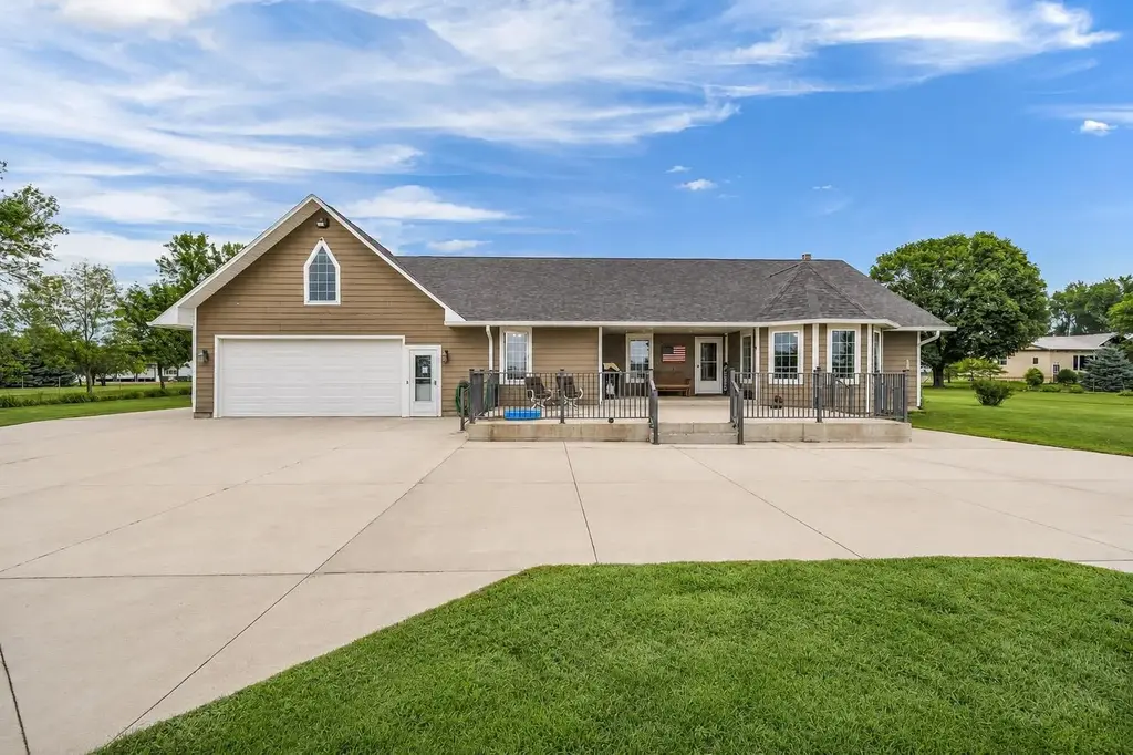 22504 230th Street, Milford