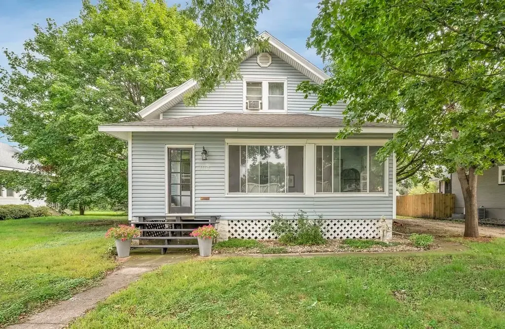 1110 M Avenue, Milford