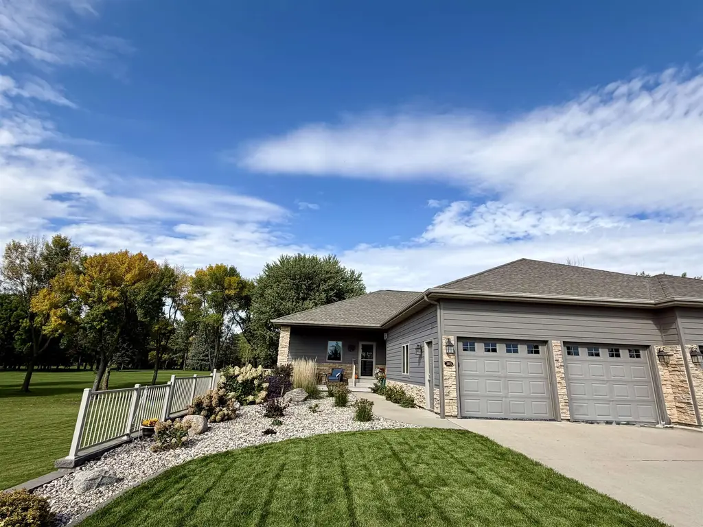 383 202nd Street, Arnolds Park