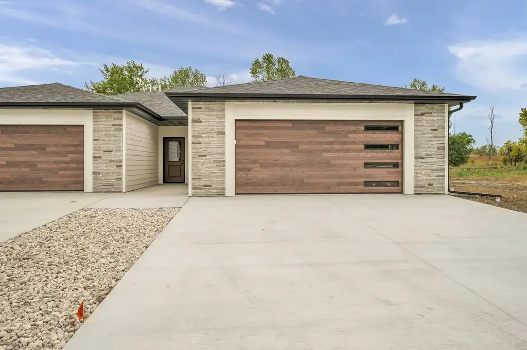 3308 Ponderosa Court B, Spirit Lake