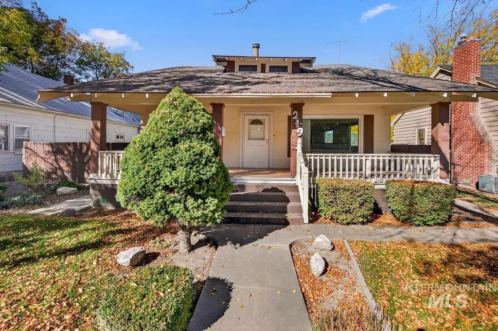 219 16th Ave. S, Nampa