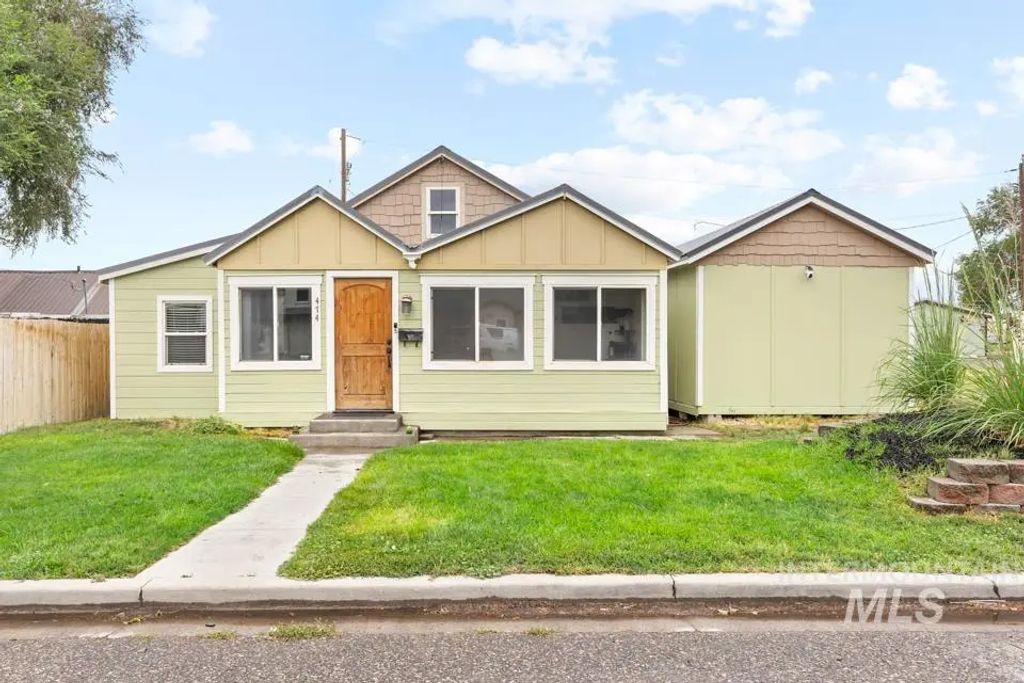 474 Harrison St. W, Vale