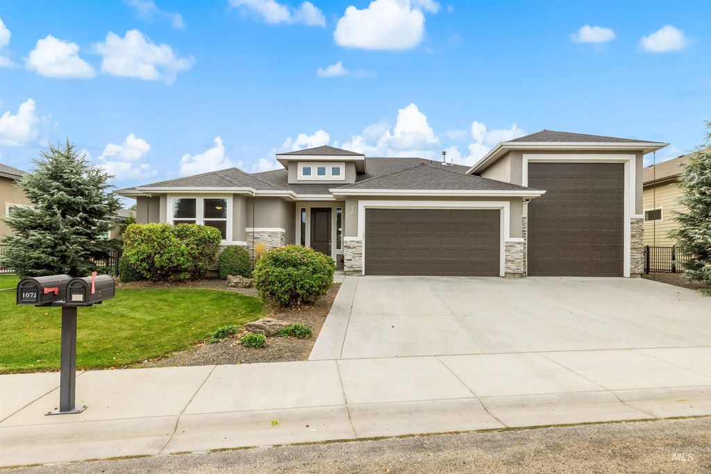 1085 W Tanzanite Drive, Kuna