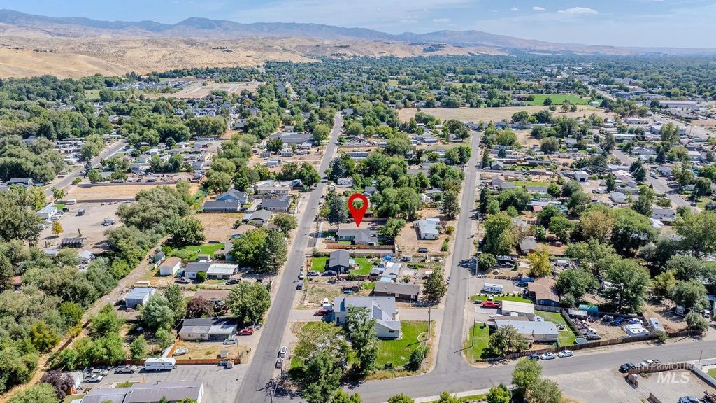 10317 Utahna, Boise