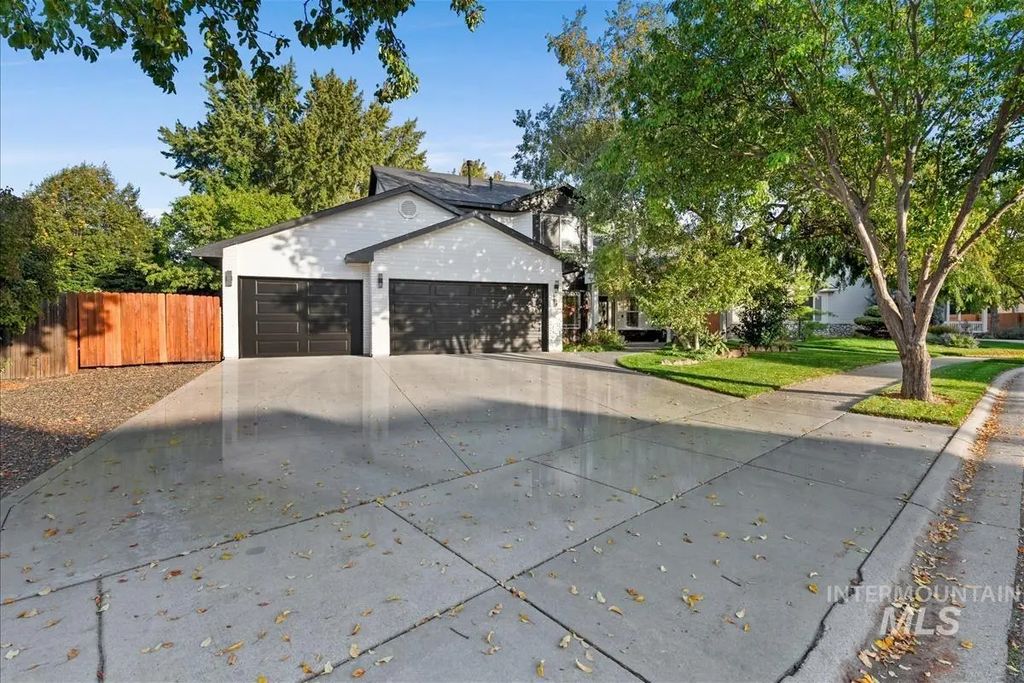 2734 S Pine Flats Ave, Meridian