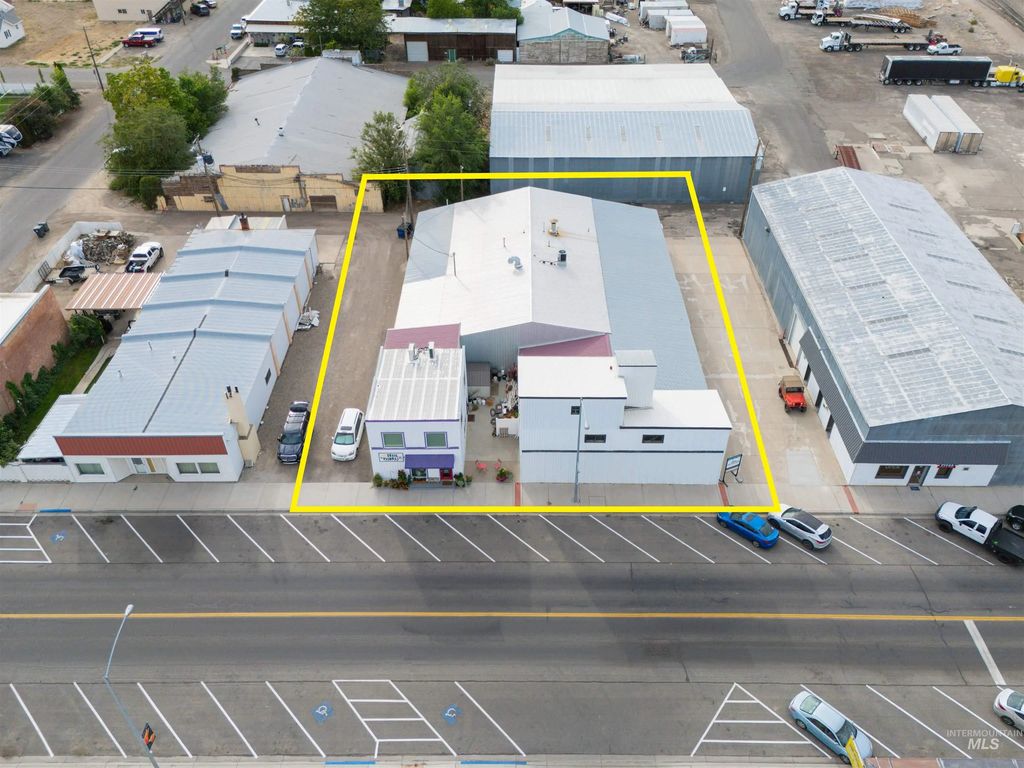 319 Main Street N, Kimberly