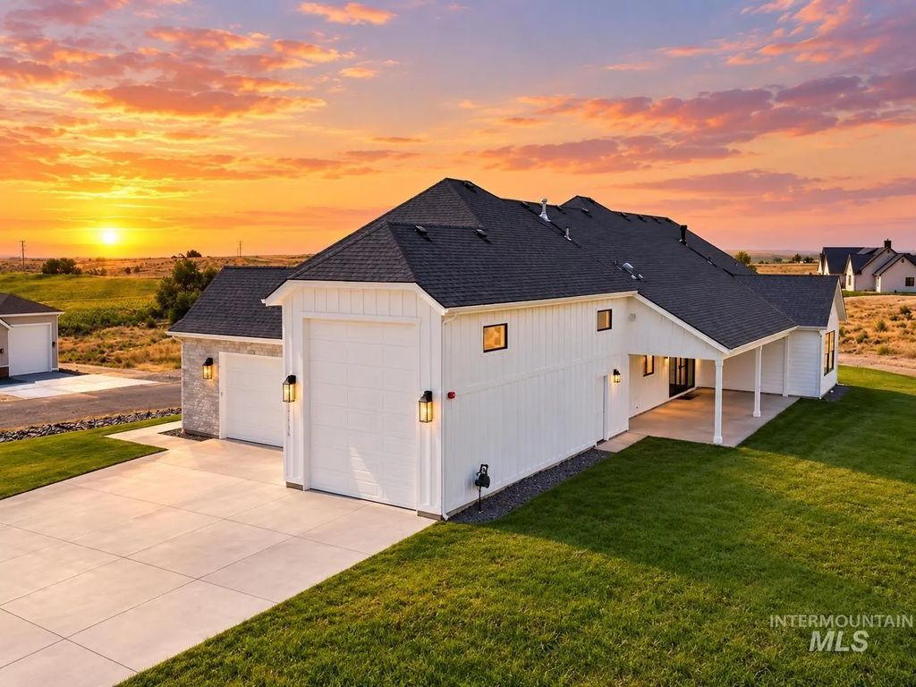 17244 Triple Crown Pl, Caldwell