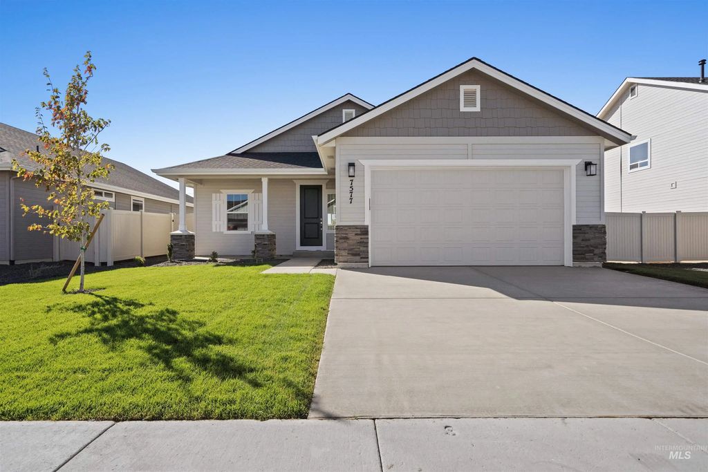 10370 Bellevue Ridge St, Nampa