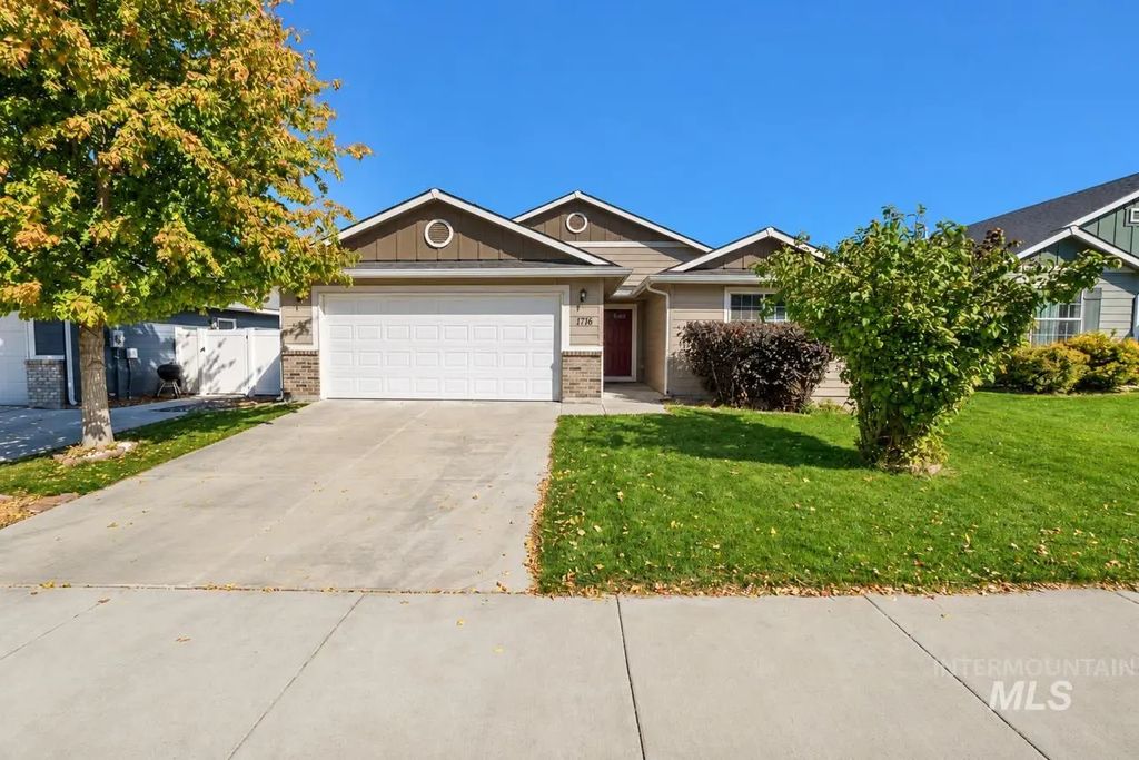 1716 W Sahara Dr, Kuna