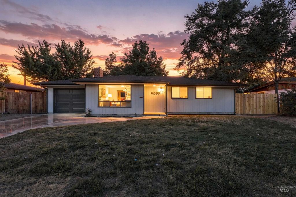 5807 W Grunder Dr, Boise
