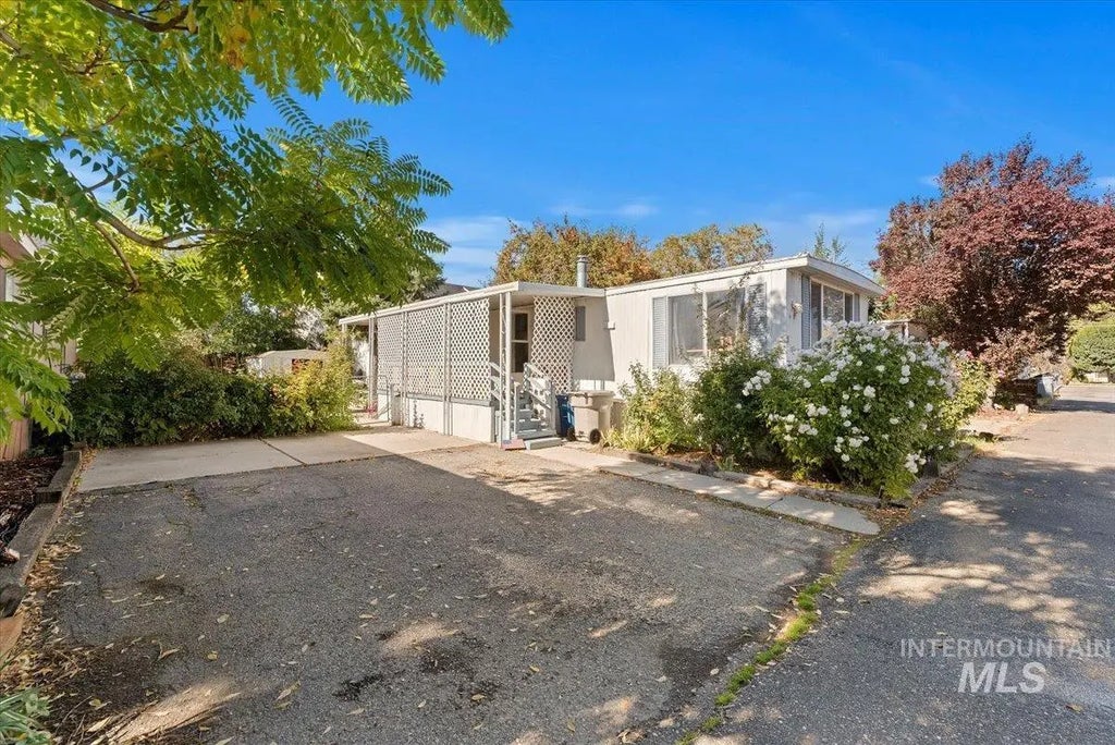 3249 W Cherry Ln #2, Boise