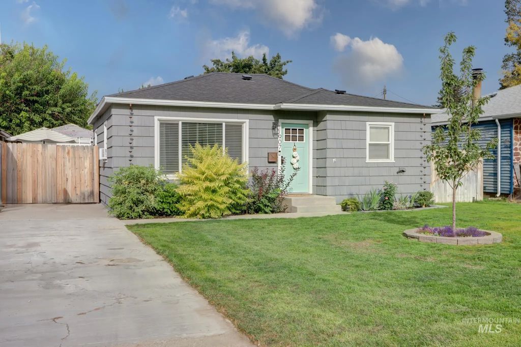 907 S Florence St, Nampa