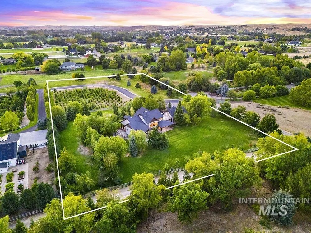 3598 N Timber Ridge Ln, Eagle