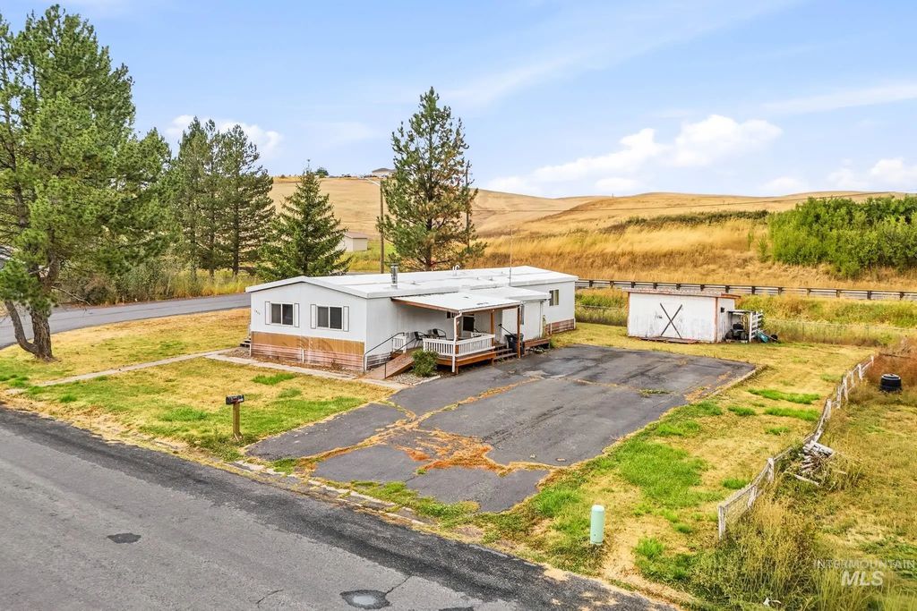 1024 Juliene Way, Moscow