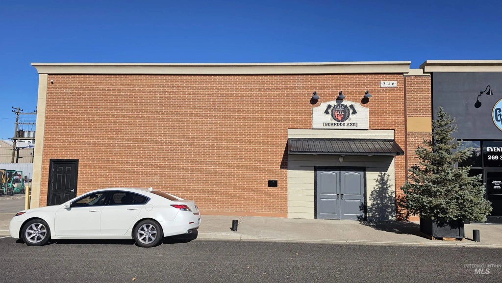 246 3rd Ave S, Twin Falls