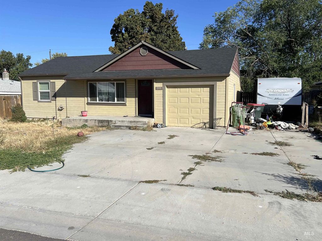 210 W Washington, Meridian
