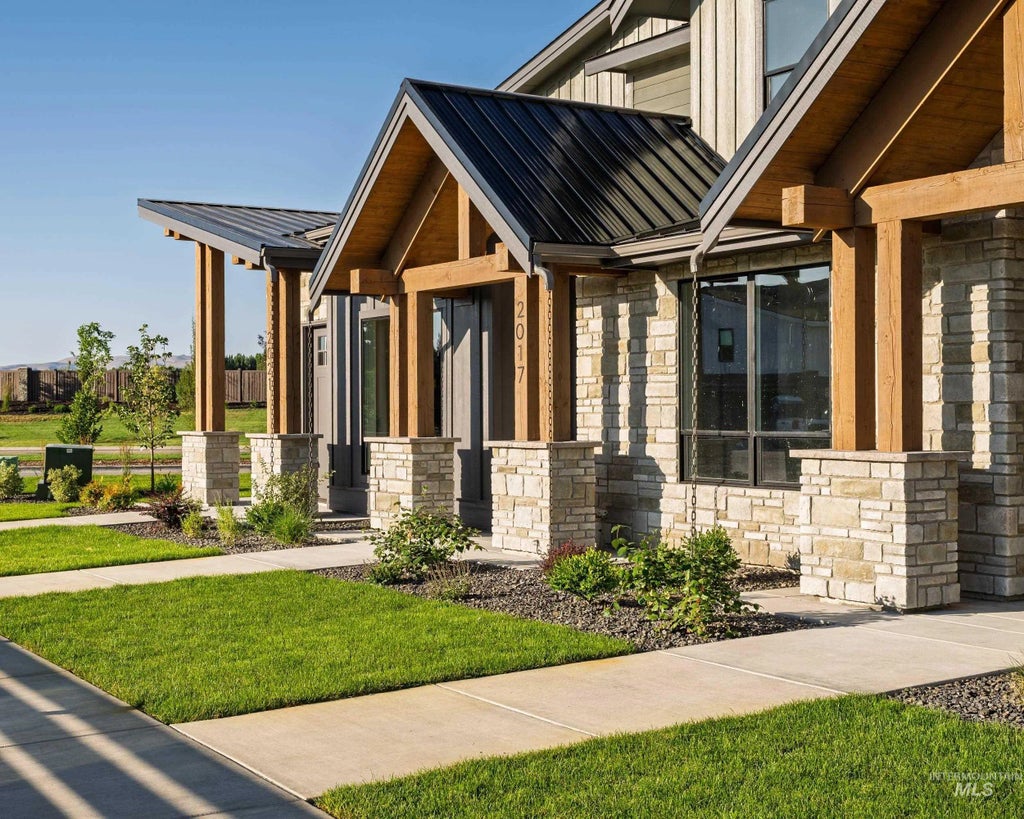 2013 W Freya Ct, Eagle