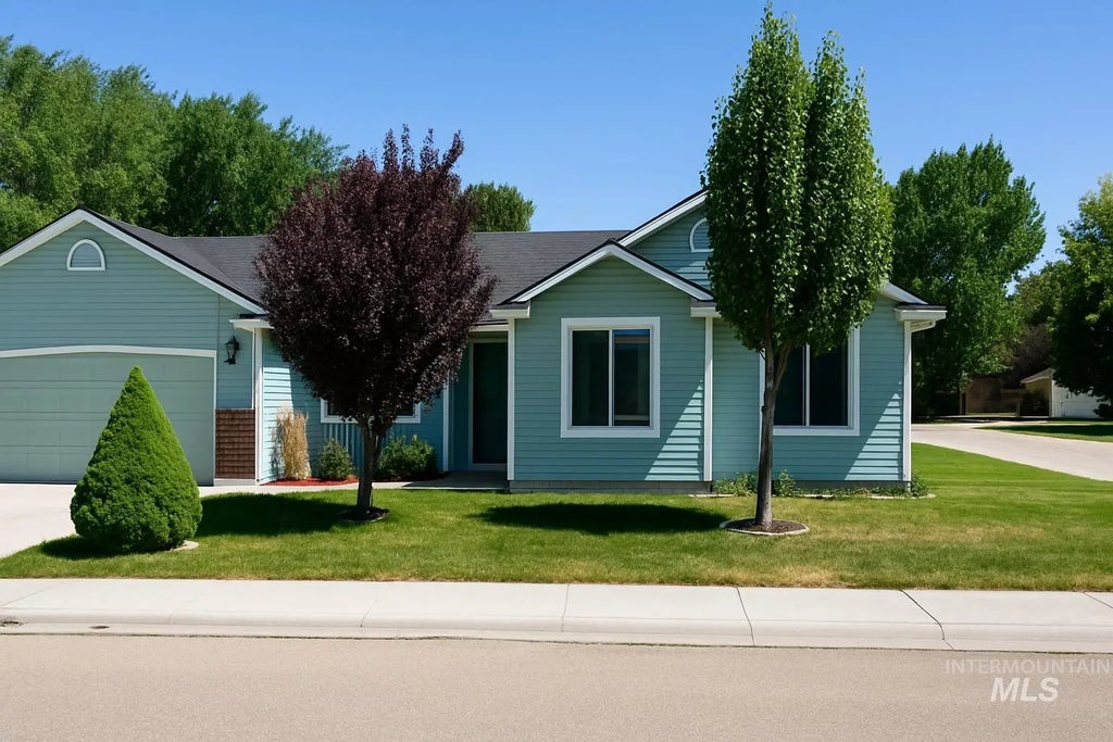 850 Garrett St, Mountain Home