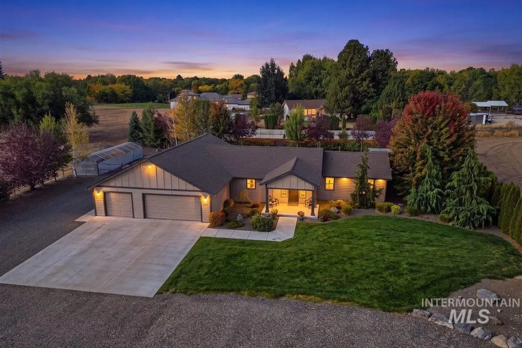 2557 N Sky View Lane, Eagle