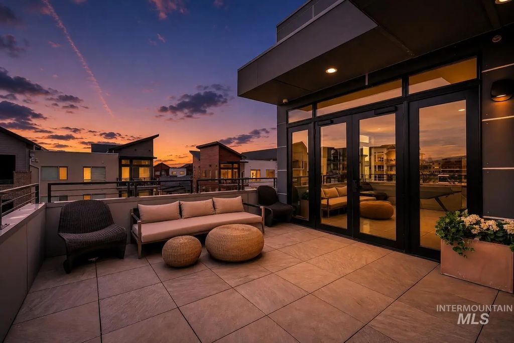3850 E Haystack St #205, Boise