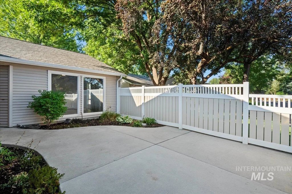 9757 W Woodchuck Lane, Boise