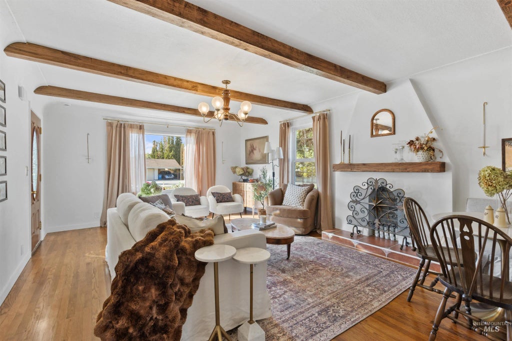 2203 S 10th Ave, Caldwell