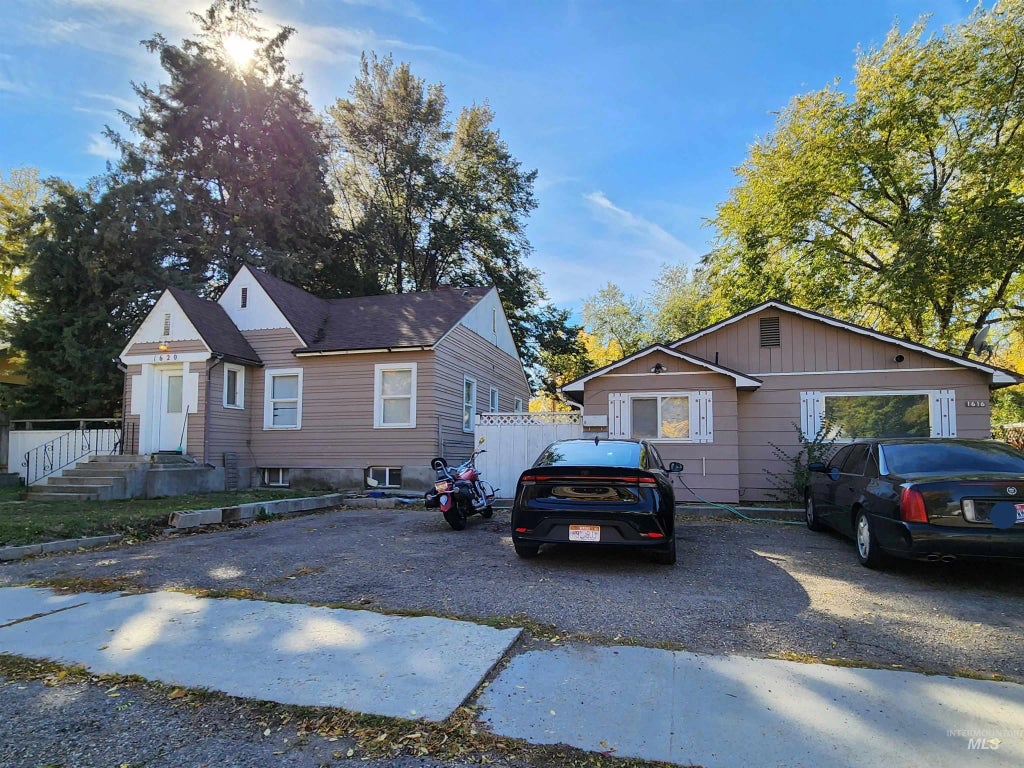 1616 Everett, Caldwell